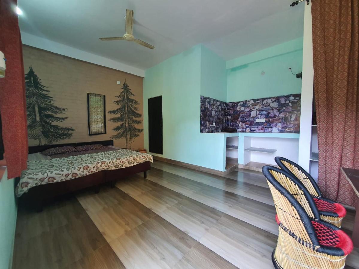 Utsav Riverbank Homestay Haldwāni Exterior foto